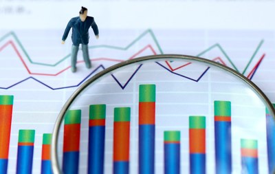 互联网股票配资网站 杠杆资金加速涌入半导体板块，科创50指数盘中刷新阶段新高